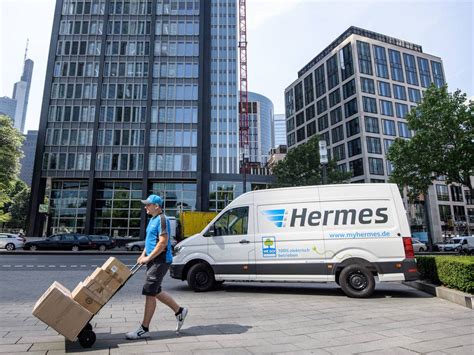 hermes paketbote zu tür|hermes reisegepäck abgeholt.